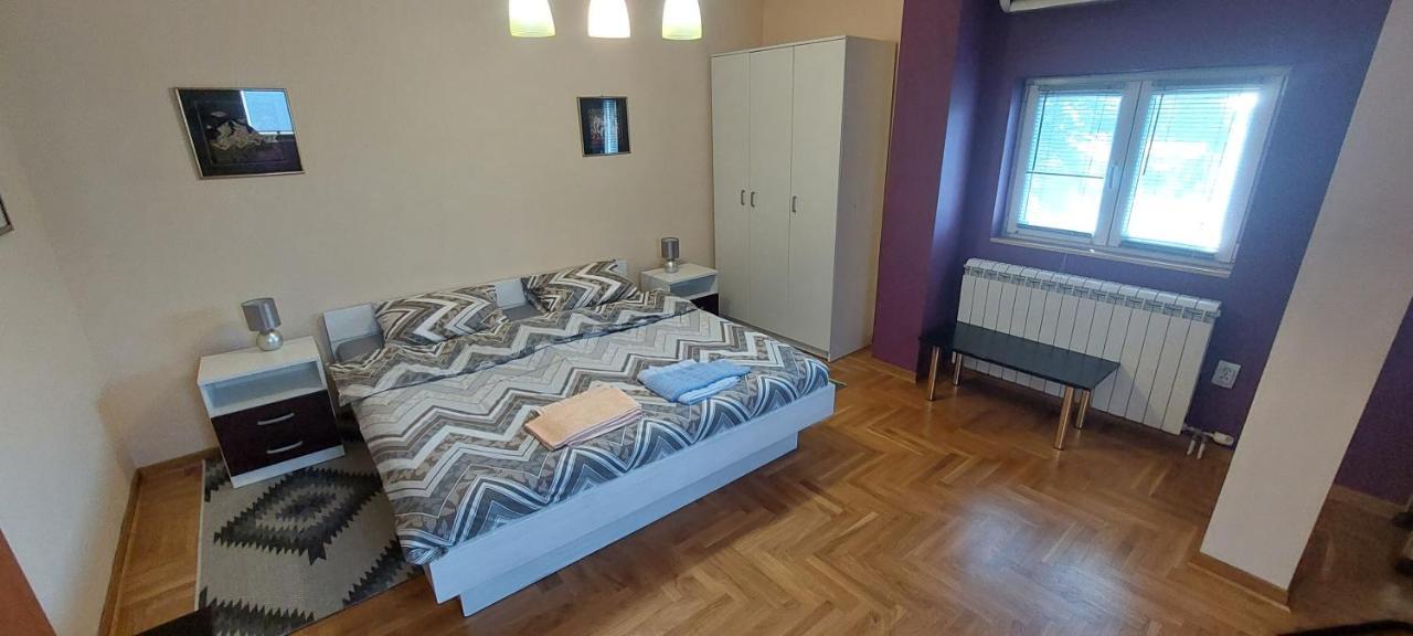 Talas Apartmani Belgrado Esterno foto