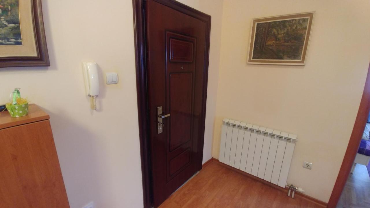 Talas Apartmani Belgrado Esterno foto
