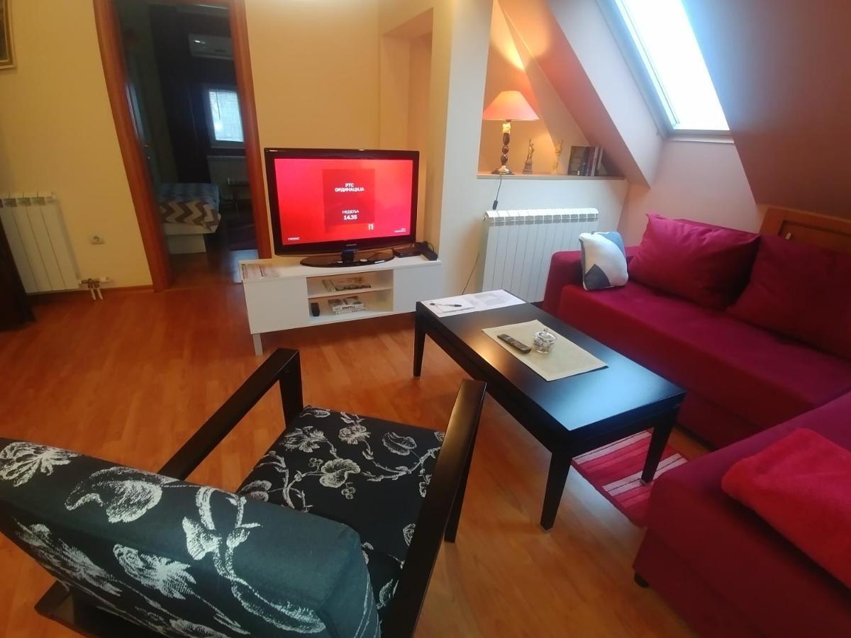Talas Apartmani Belgrado Esterno foto