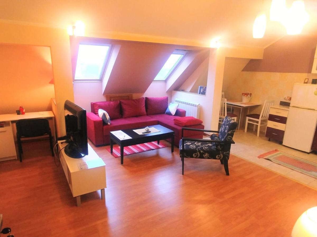Talas Apartmani Belgrado Esterno foto
